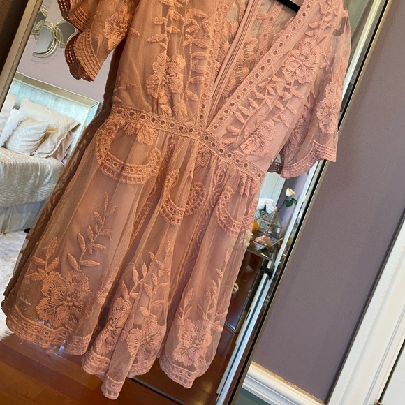 Deep V romper- Oh La Luxe - Picture 2 of 3